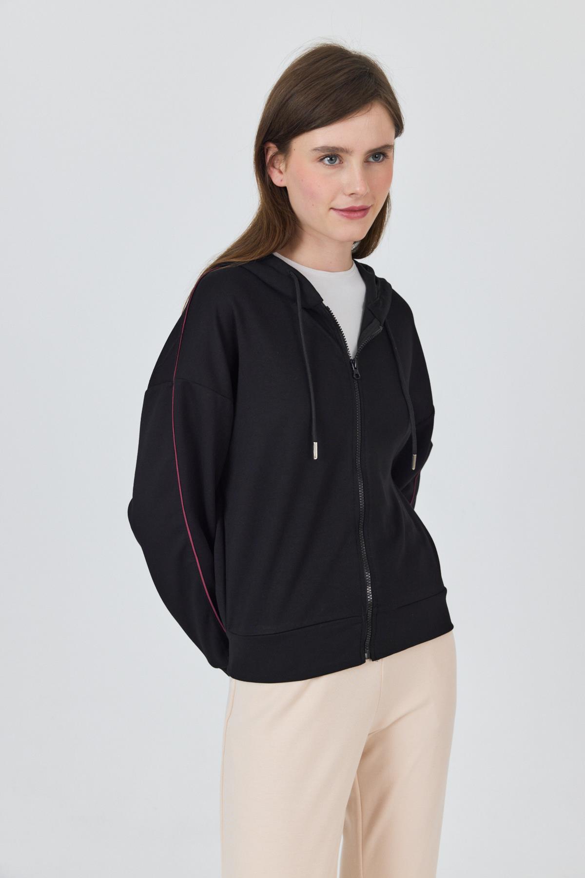 Siyah Fermuarlı Kapüşonlu Şerit Detaylı Sweatshirt 3045 - 3