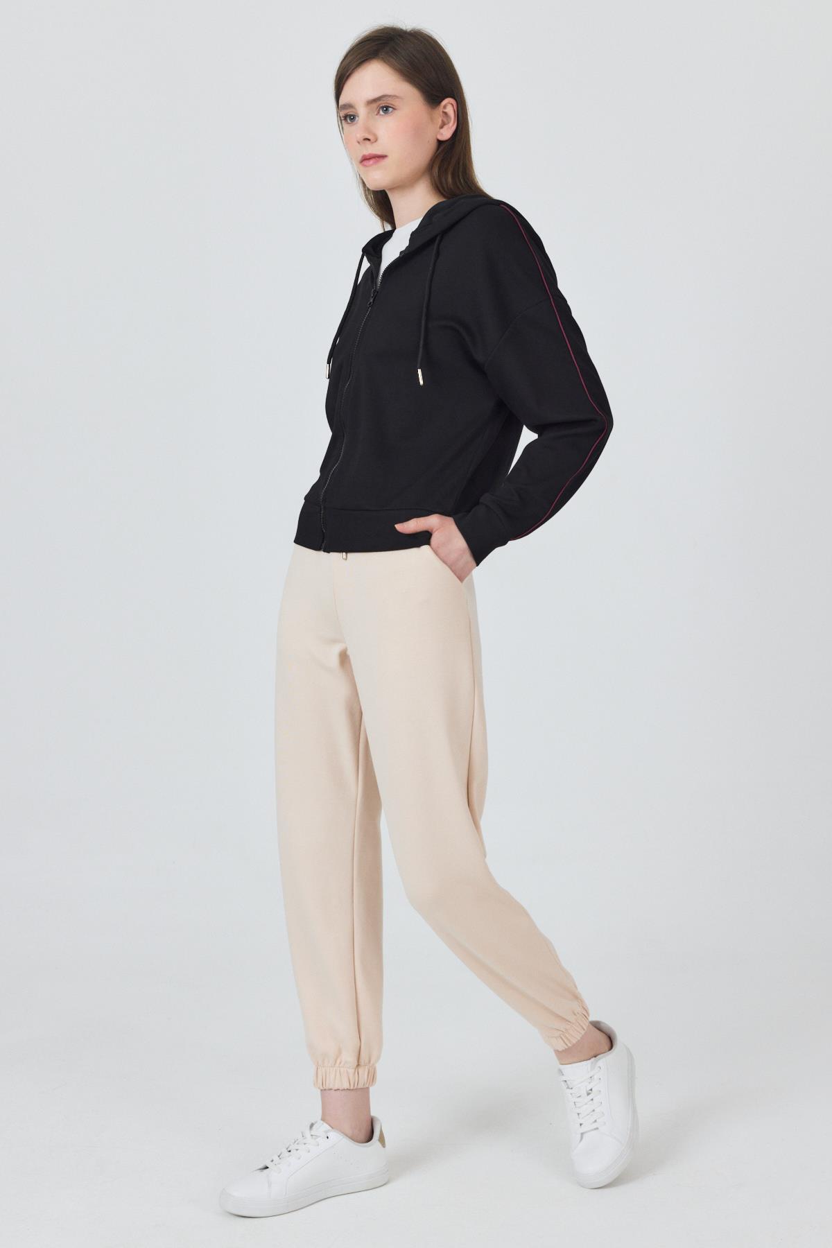 Siyah Fermuarlı Kapüşonlu Şerit Detaylı Sweatshirt 3045 - 7