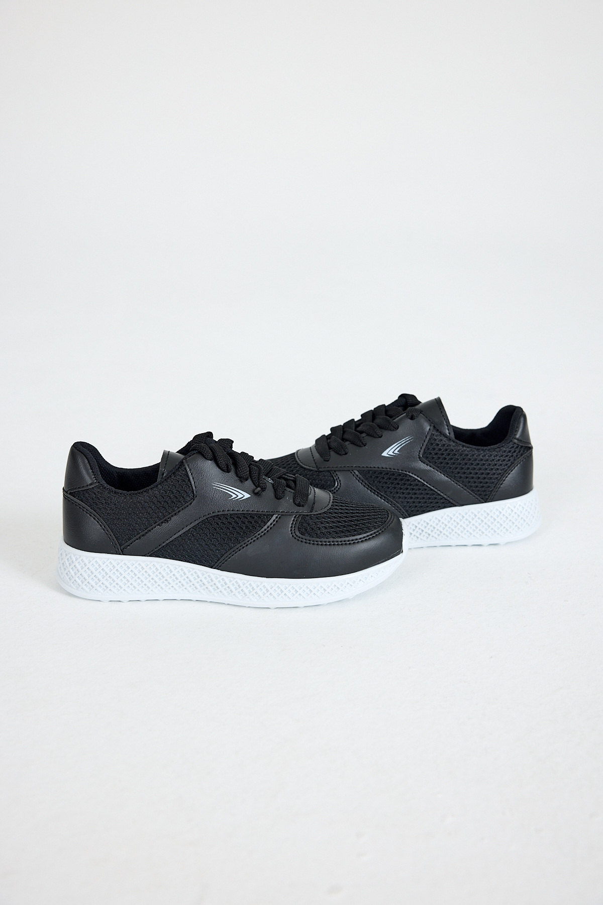 Siyah File Detaylı Spor Ayakkabı 7027 - 2