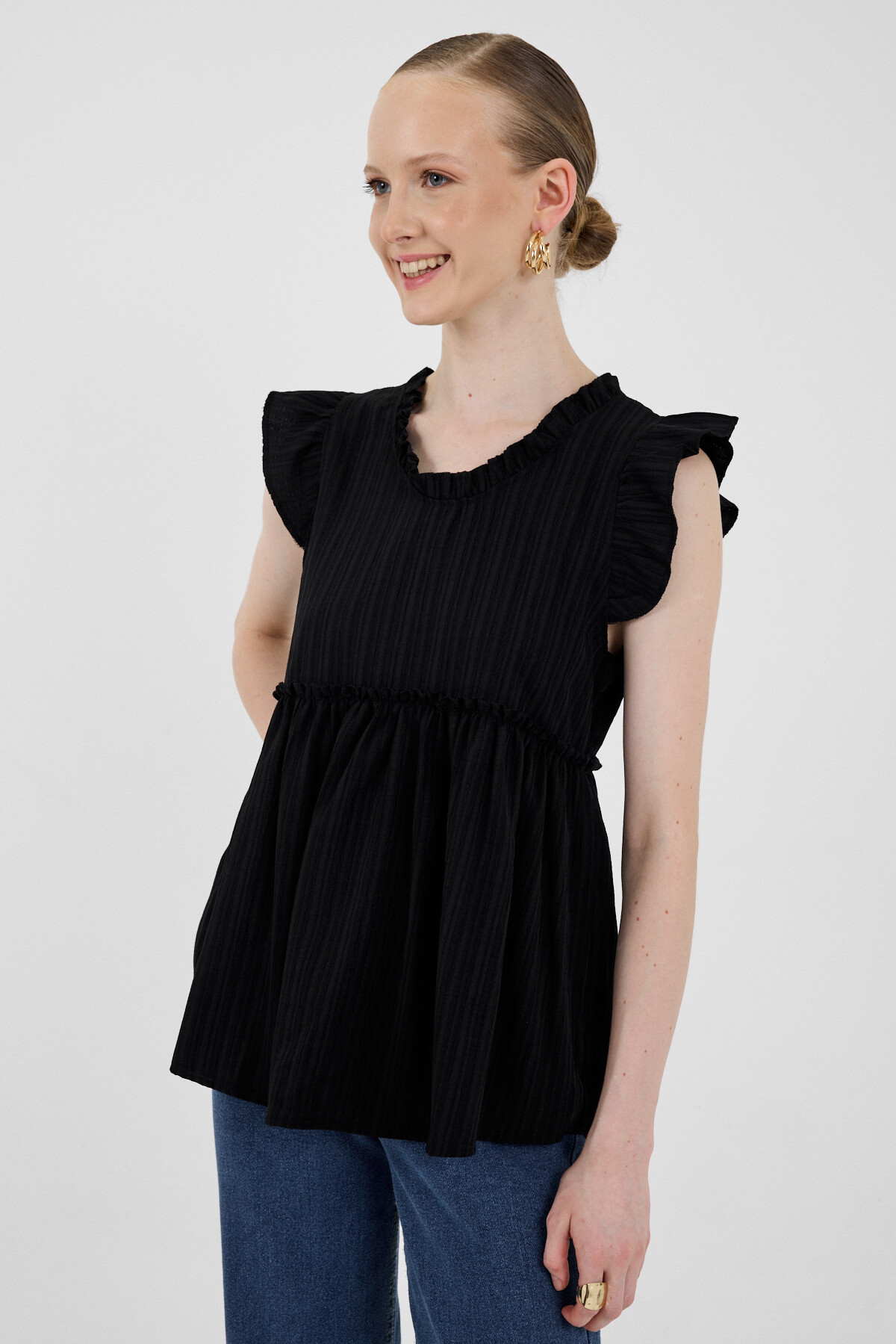 Siyah Fırfır Kol Detaylı Bluz 8053A - RAYS