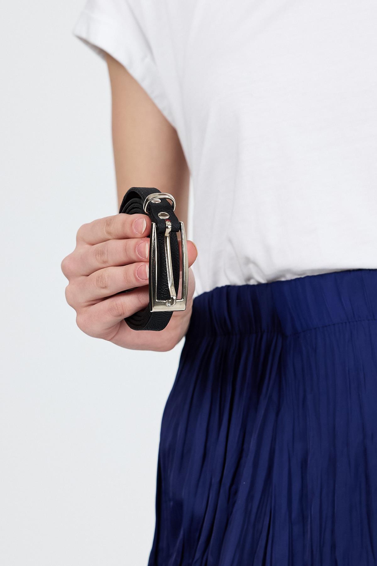 Siyah İnce Gümüş Toka Detaylı Kemer 413 - 3