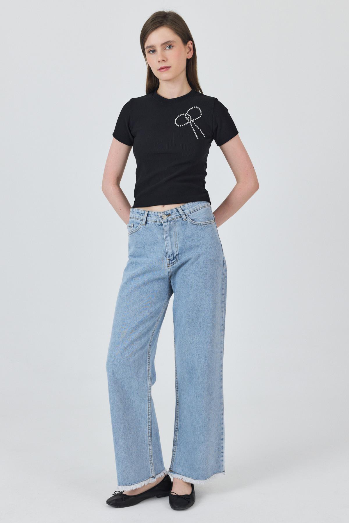 Siyah İnci Kurdele İşlemeli Crop Slim Fit Tişört 2229 - 7