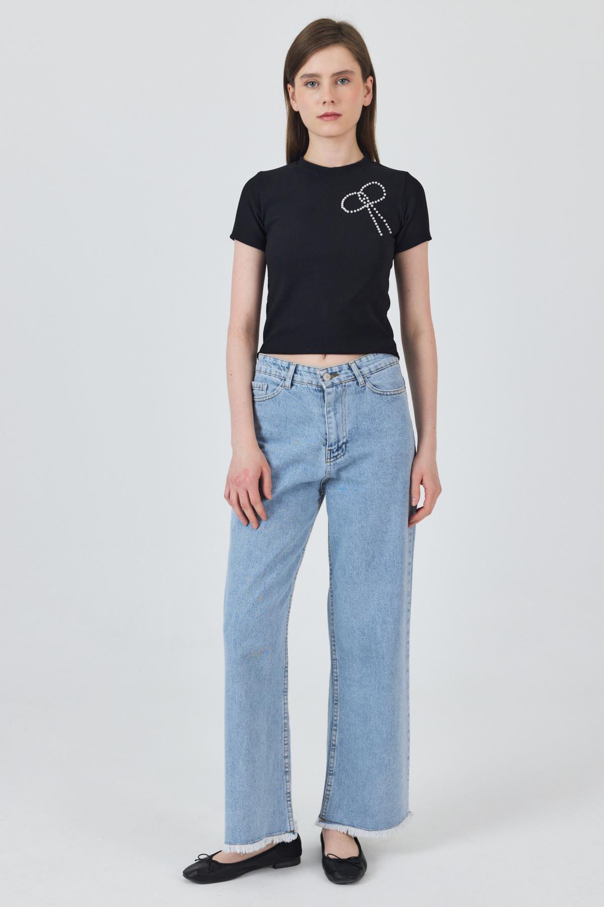 Siyah İnci Kurdele İşlemeli Crop Slim Fit Tişört 2229 - 6