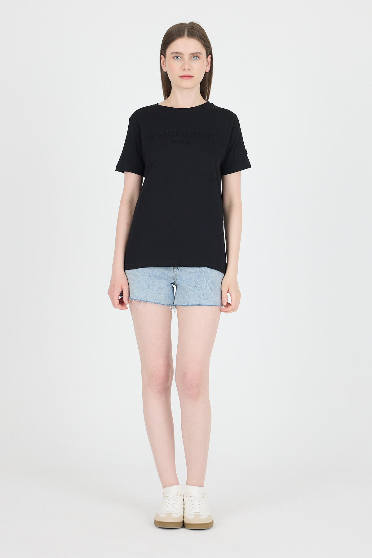 Siyah Kabartma Yazılı Relaxed Fit Tişört 25209 - RAYS