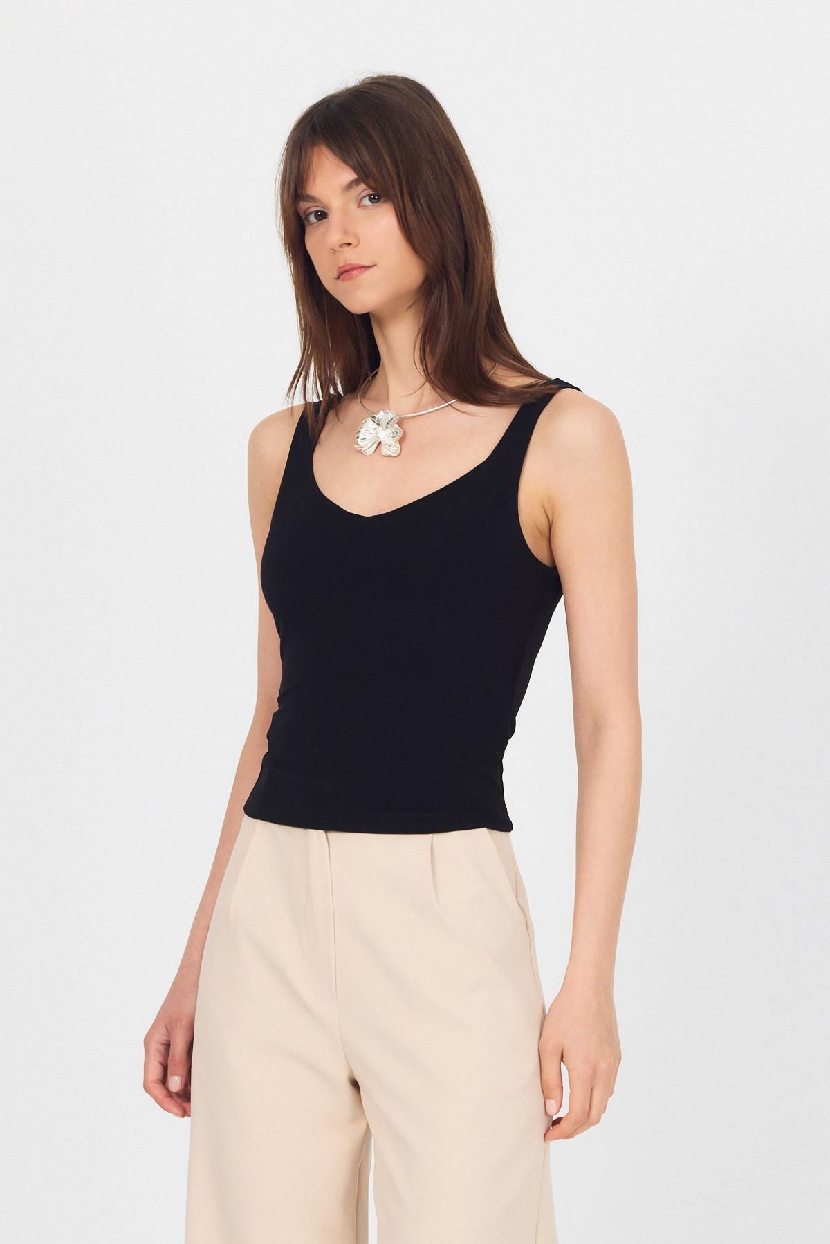 Siyah Kalın Askılı V Yaka Bluz 13293 - RAYS