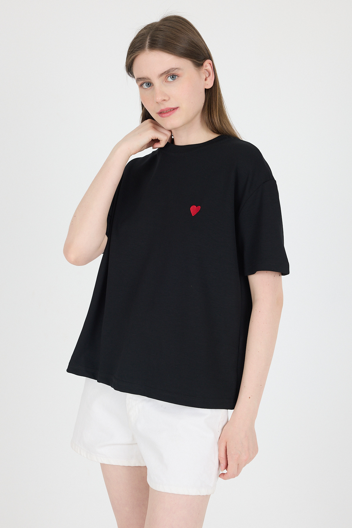 Siyah Kalp Nakışlı Premium Kumaş Tişört 6218 - RAYS