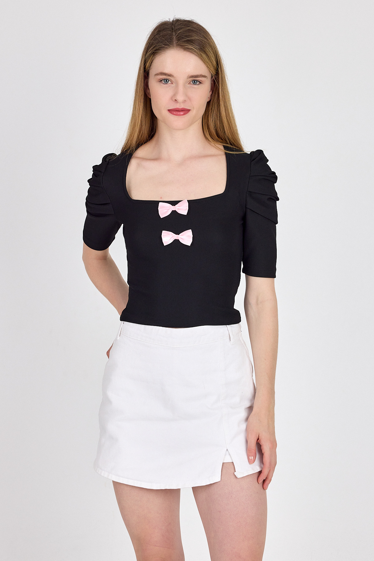 Siyah Kare Yaka Fiyonk DetaylI Crop Bluz 1349 - 7