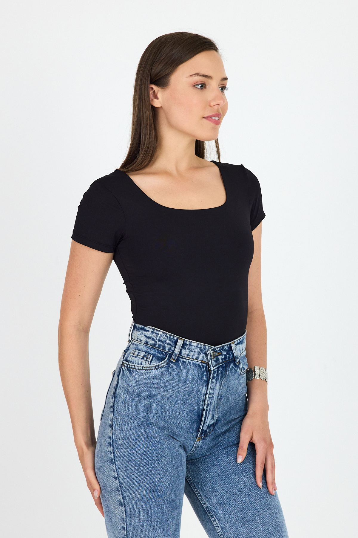 Siyah Kare Yaka Vücuda Oturan Çıtçıtlı Body 9197M - 6