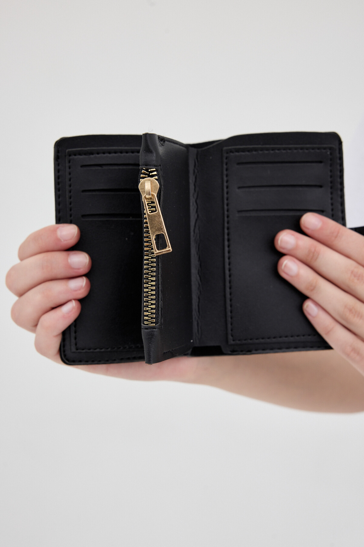 Siyah Kemer Tokalı Fermuarlı Cüzdan 9209 - RAYS