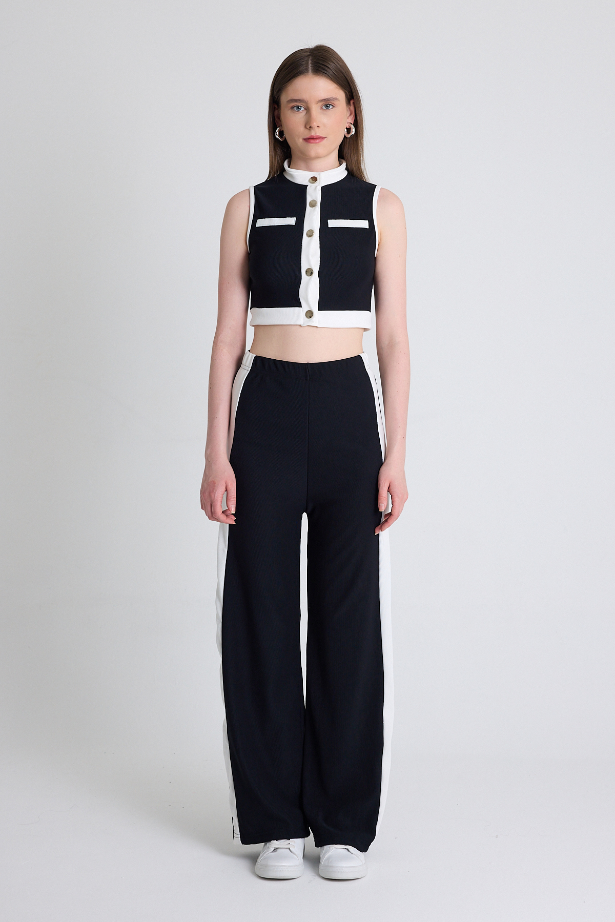 Siyah Kolsuz Crop Bluz ve Şeritli Palazzo Pantolon Takım 2214 - 1
