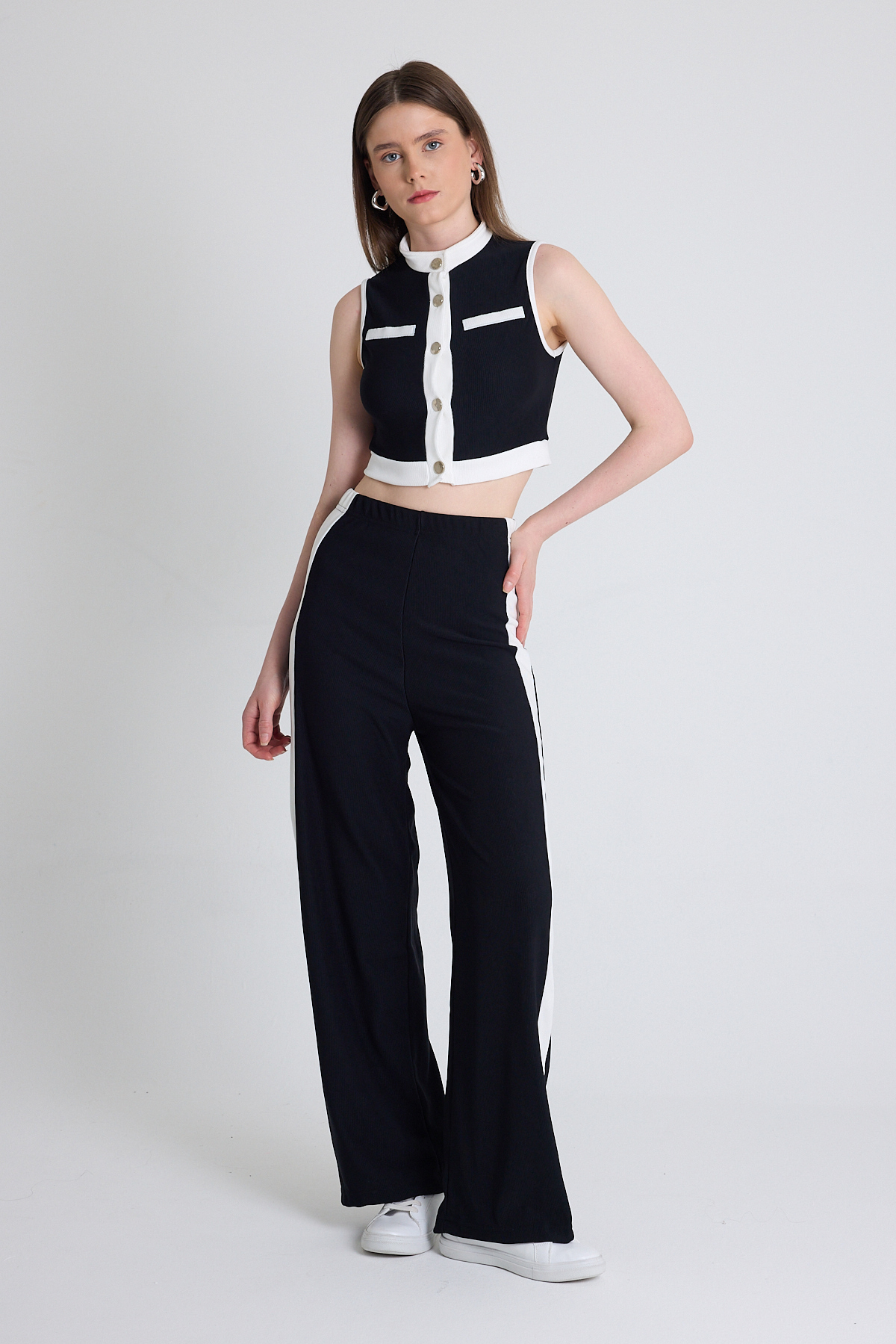 Siyah Kolsuz Crop Bluz ve Şeritli Palazzo Pantolon Takım 2214 - 3