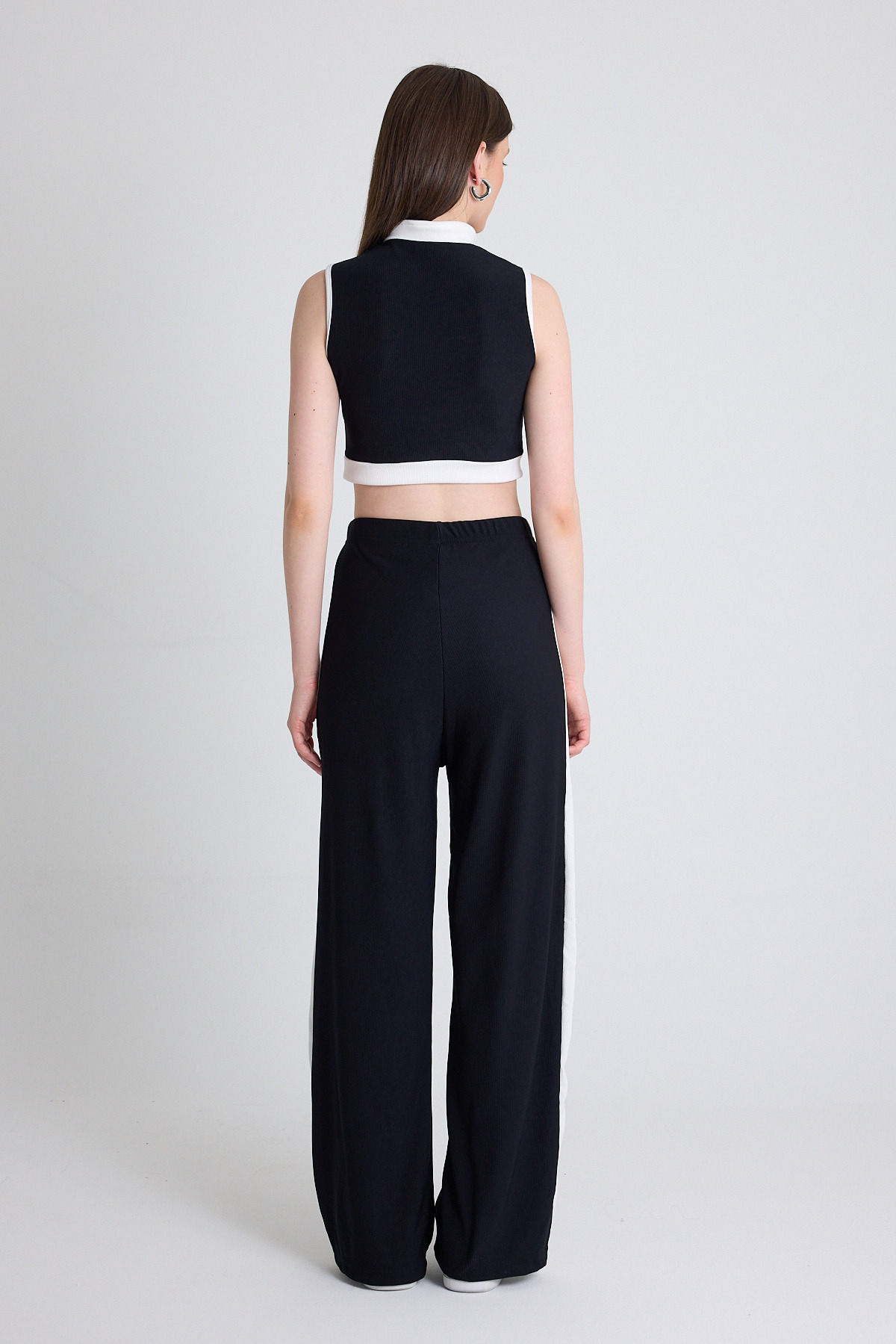Siyah Kolsuz Crop Bluz ve Şeritli Palazzo Pantolon Takım 2214 - 5