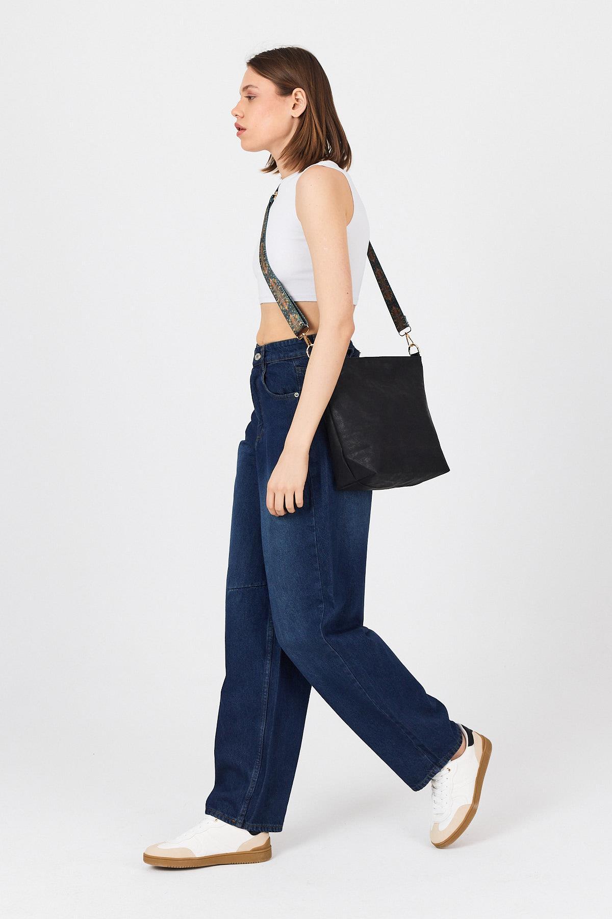 Siyah Kordonu Desenli Omuz Çantası 3002 - 7