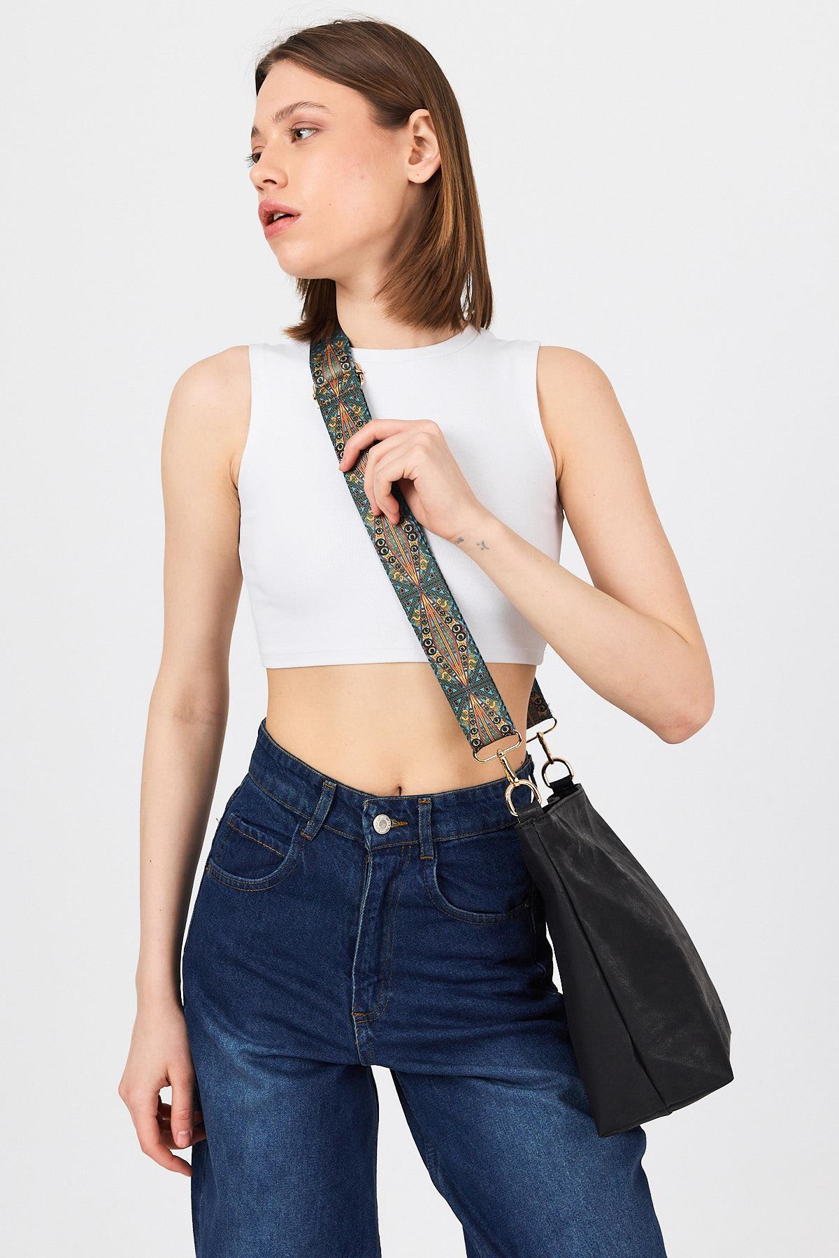 Siyah Kordonu Desenli Omuz Çantası 3002 - 3