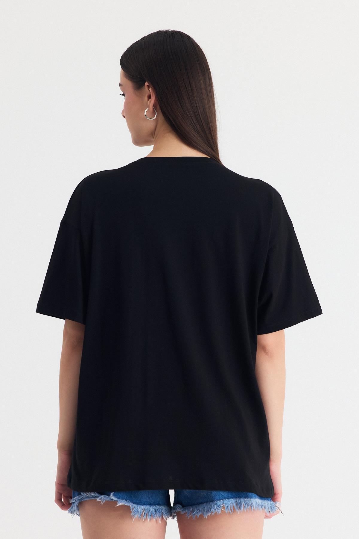 Siyah Nakış Detay Oversize Tişört 2150-21 - 5