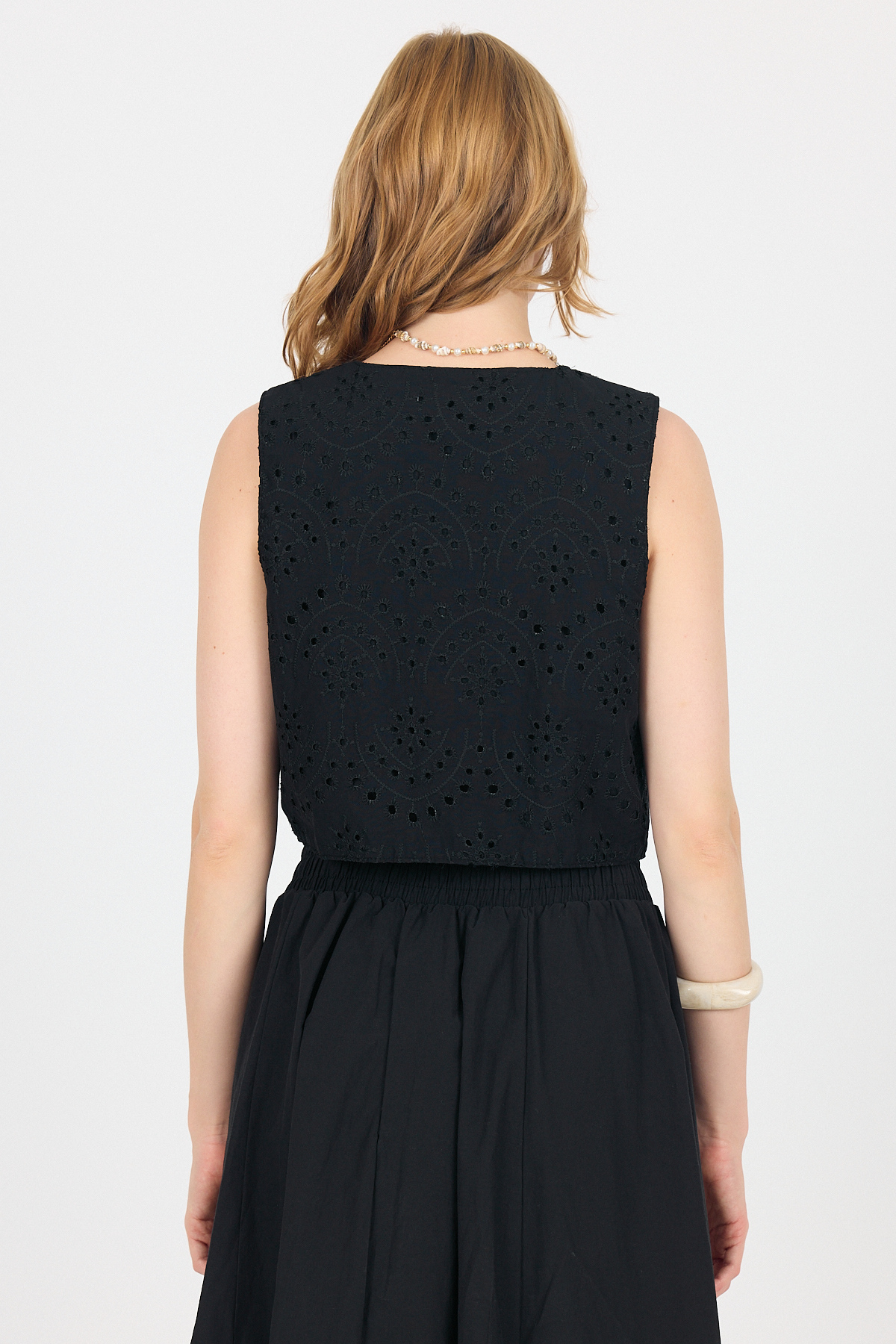 Siyah Nakışlı Kolsuz Bağlama Detaylı Crop Yelek 8031 - 5