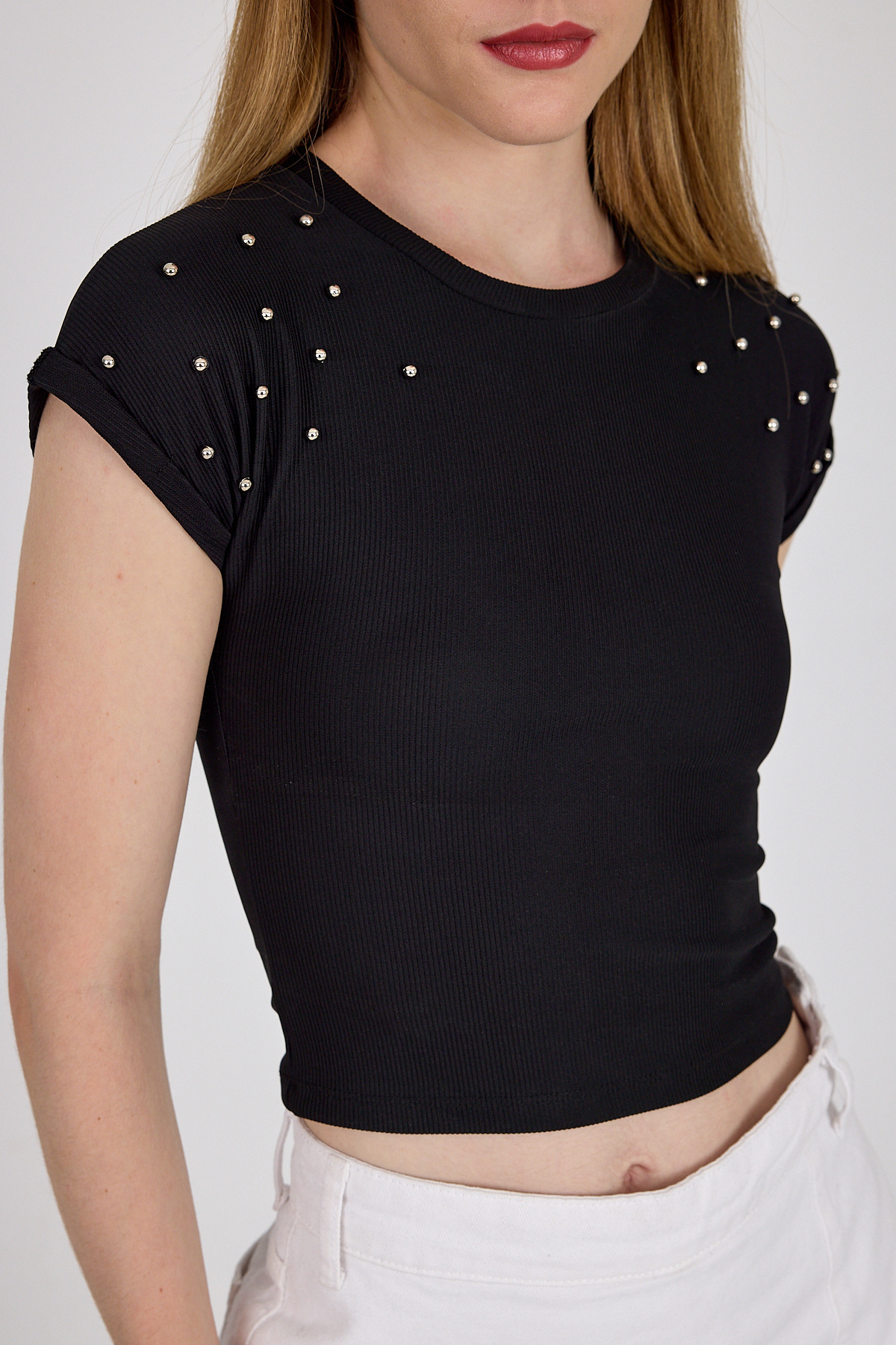 Siyah Omuz Boncuk Detaylı Slim Fit Crop Tişört 9208M - RAYS