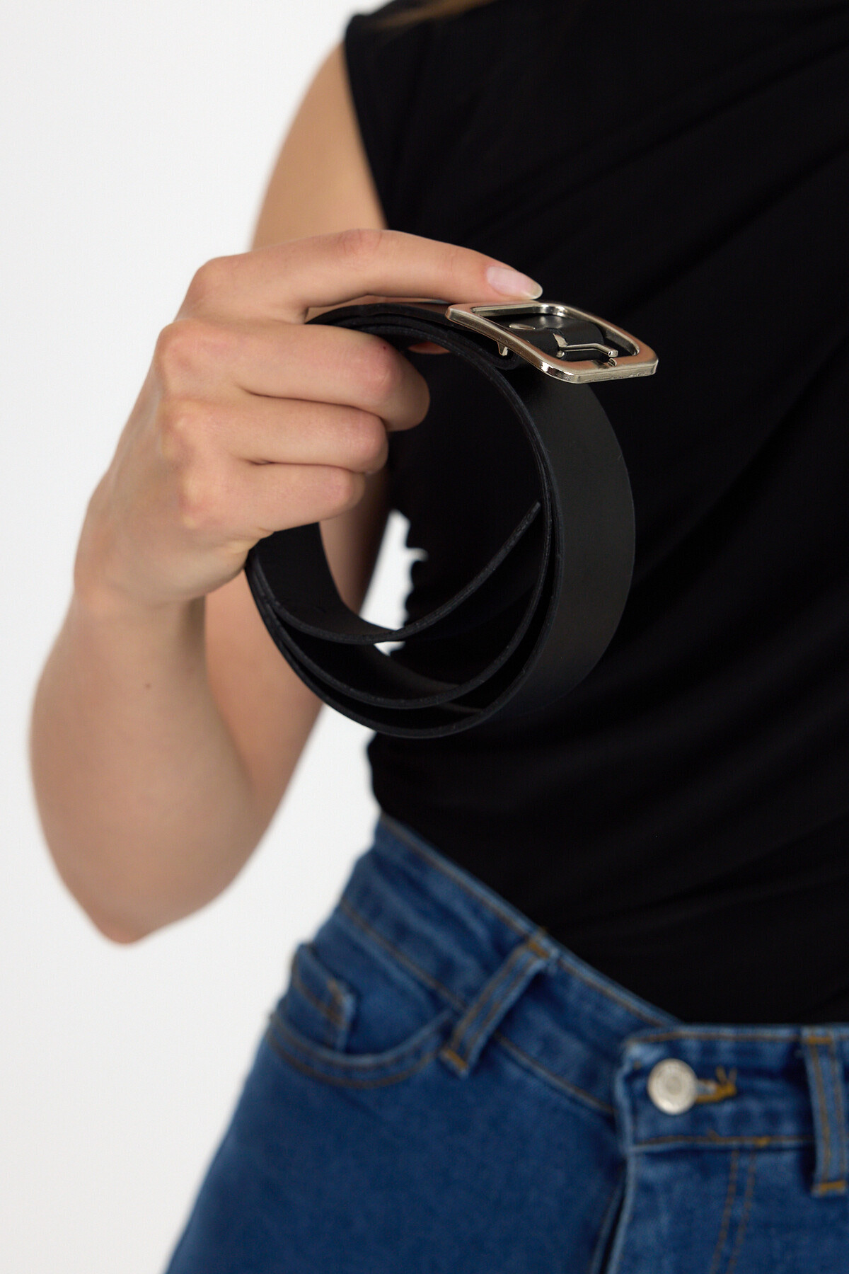 Siyah Oval Tokalı Gümüş Detaylı Kemer 428 - 2