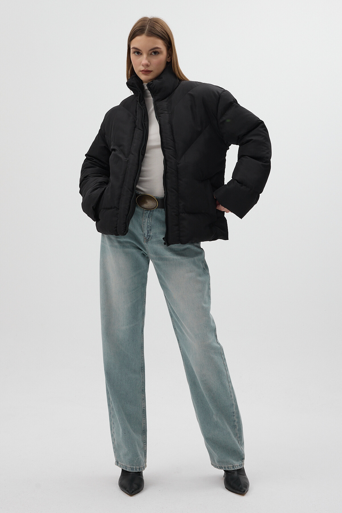 Siyah Oversize Dik Yaka Şişme Mont 4010 - 2