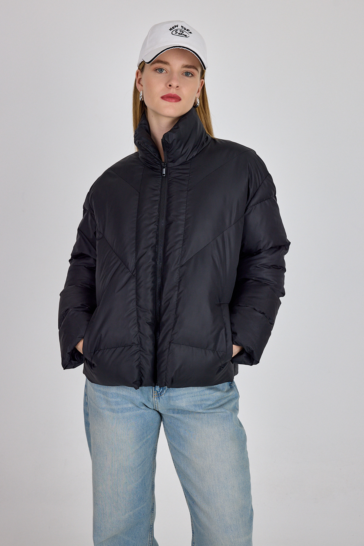 Siyah Oversize Dik Yaka Şişme Mont 4010 - 1