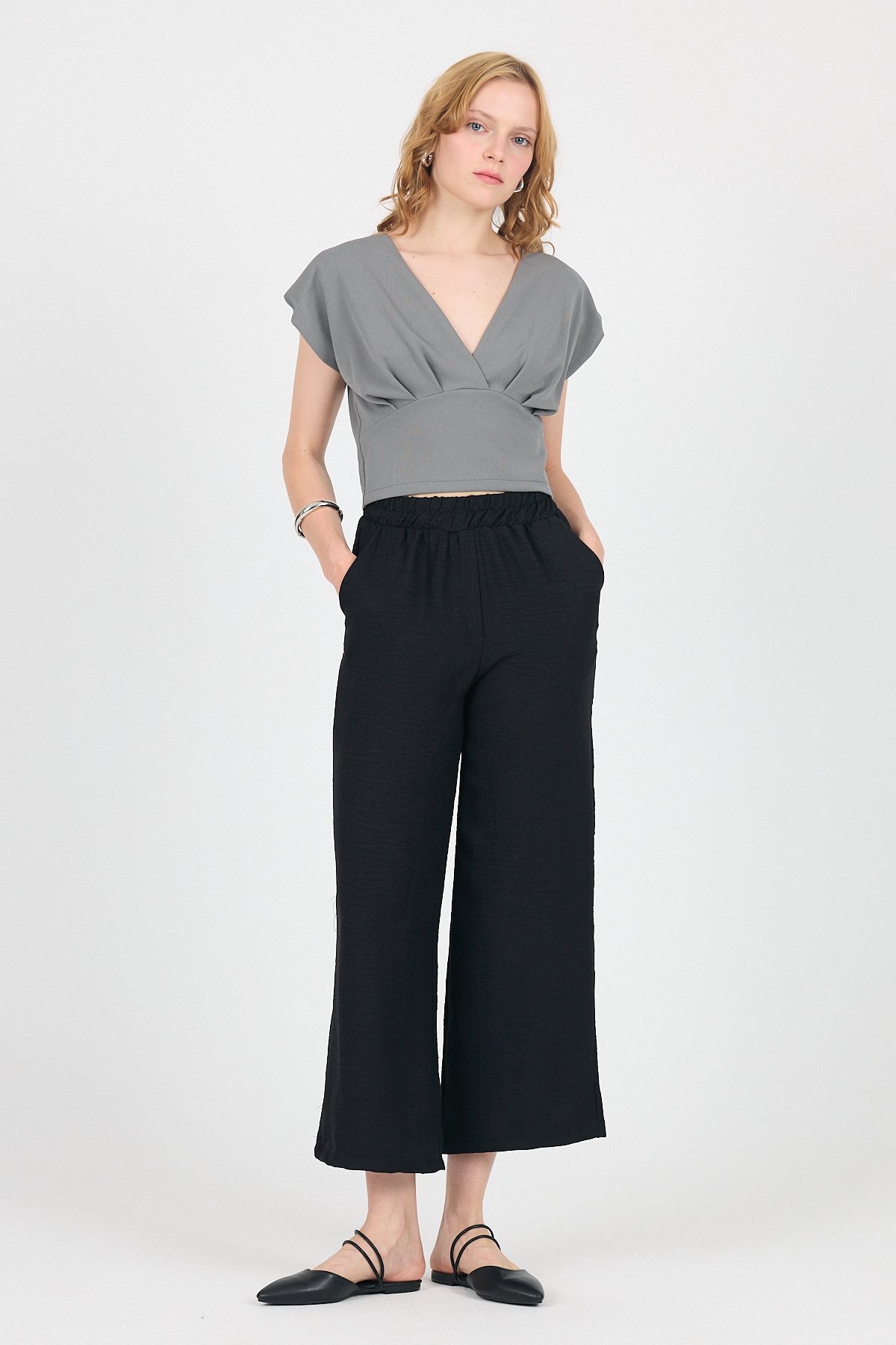 Siyah Pamuklu Bel Lastikli Bol Paça Pantolon 4657 - 1