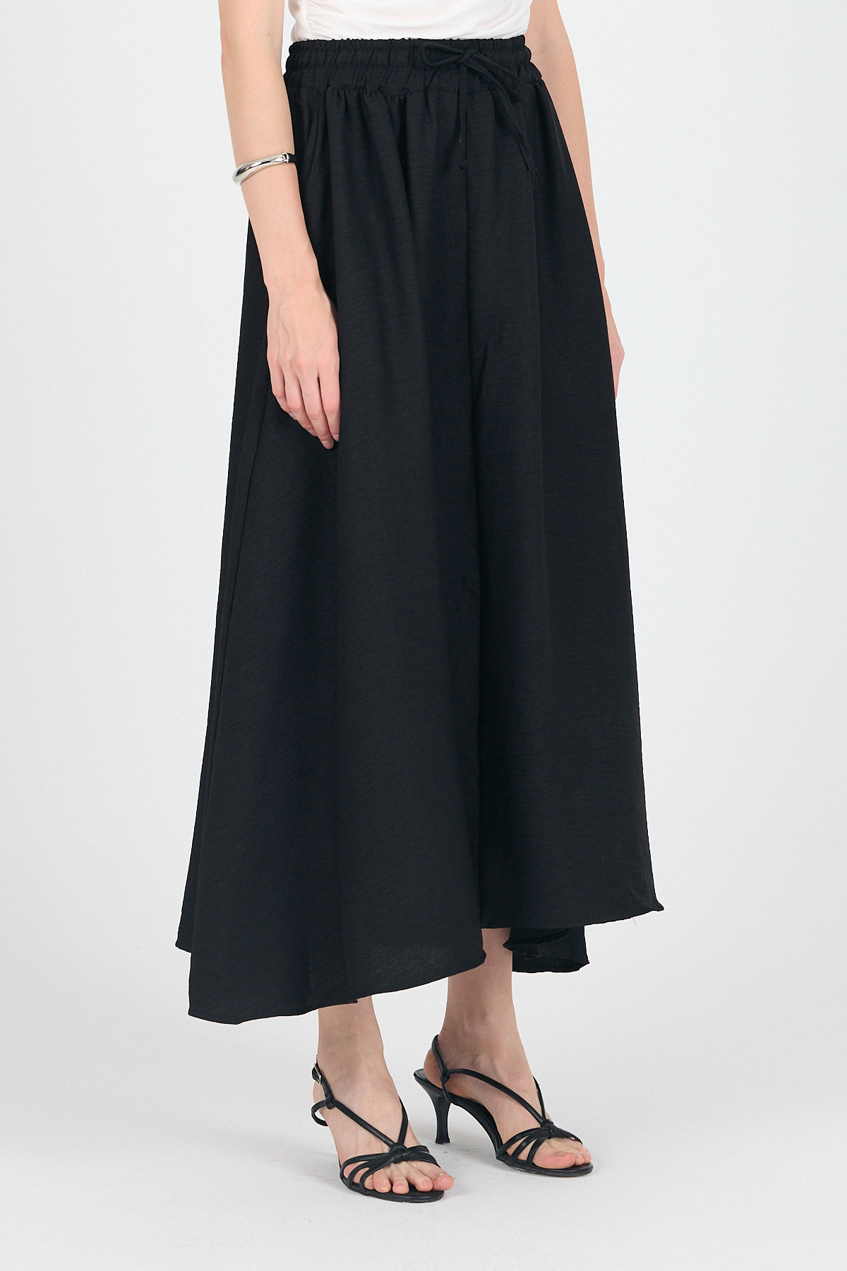 Siyah Pamuklu Çan Kesim Bağcıklı Uzun Etek 8024 - 3