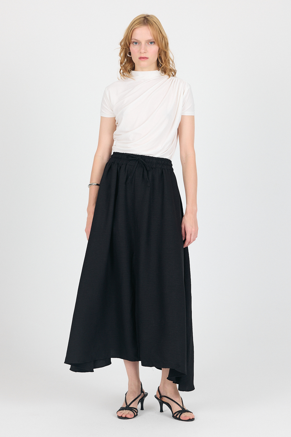 Siyah Pamuklu Çan Kesim Bağcıklı Uzun Etek 8024 - RAYS