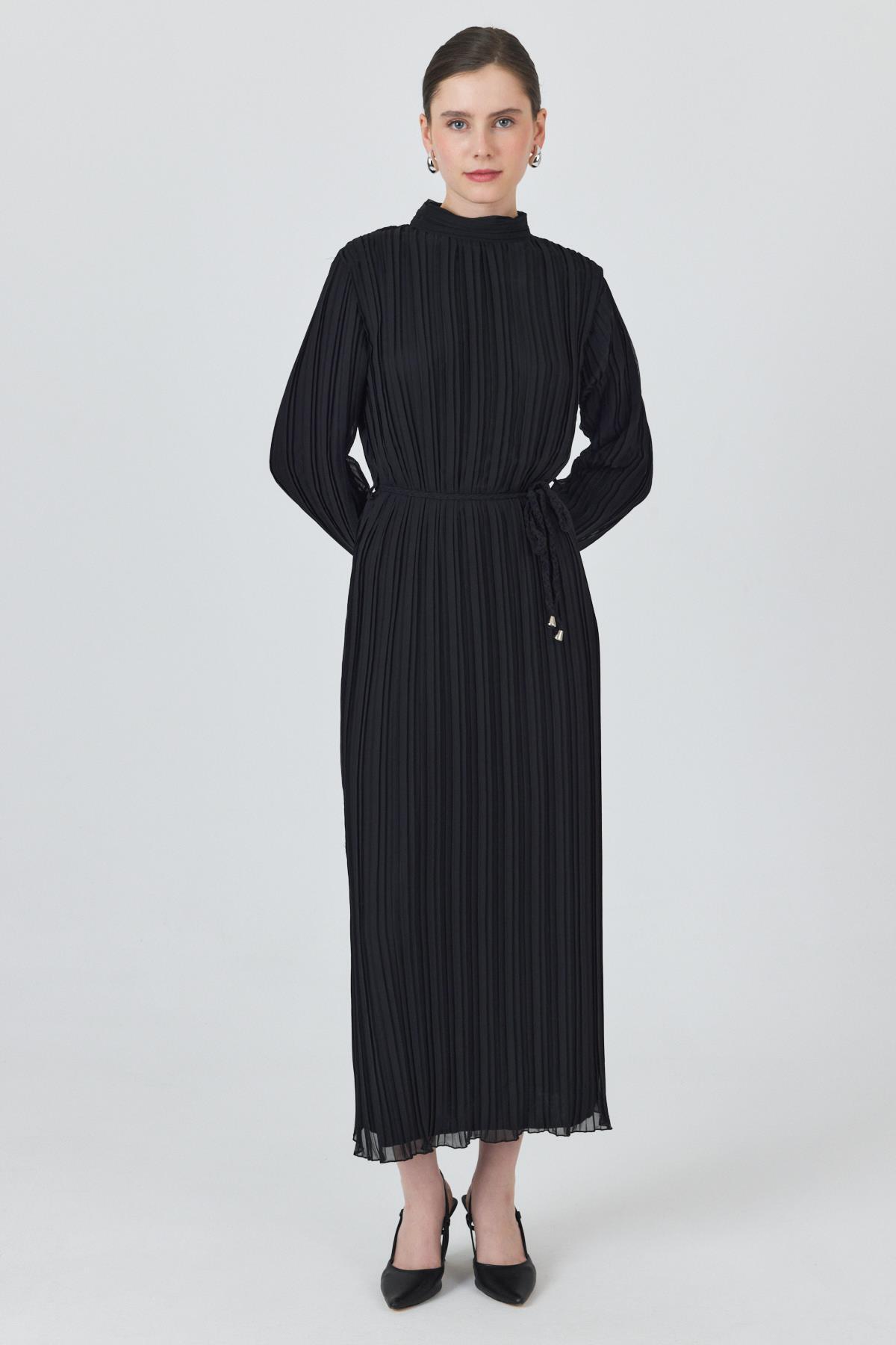 Siyah Pileli Uzun Kollu Kemer Detaylı Midi Boy Elbise 020 - 8