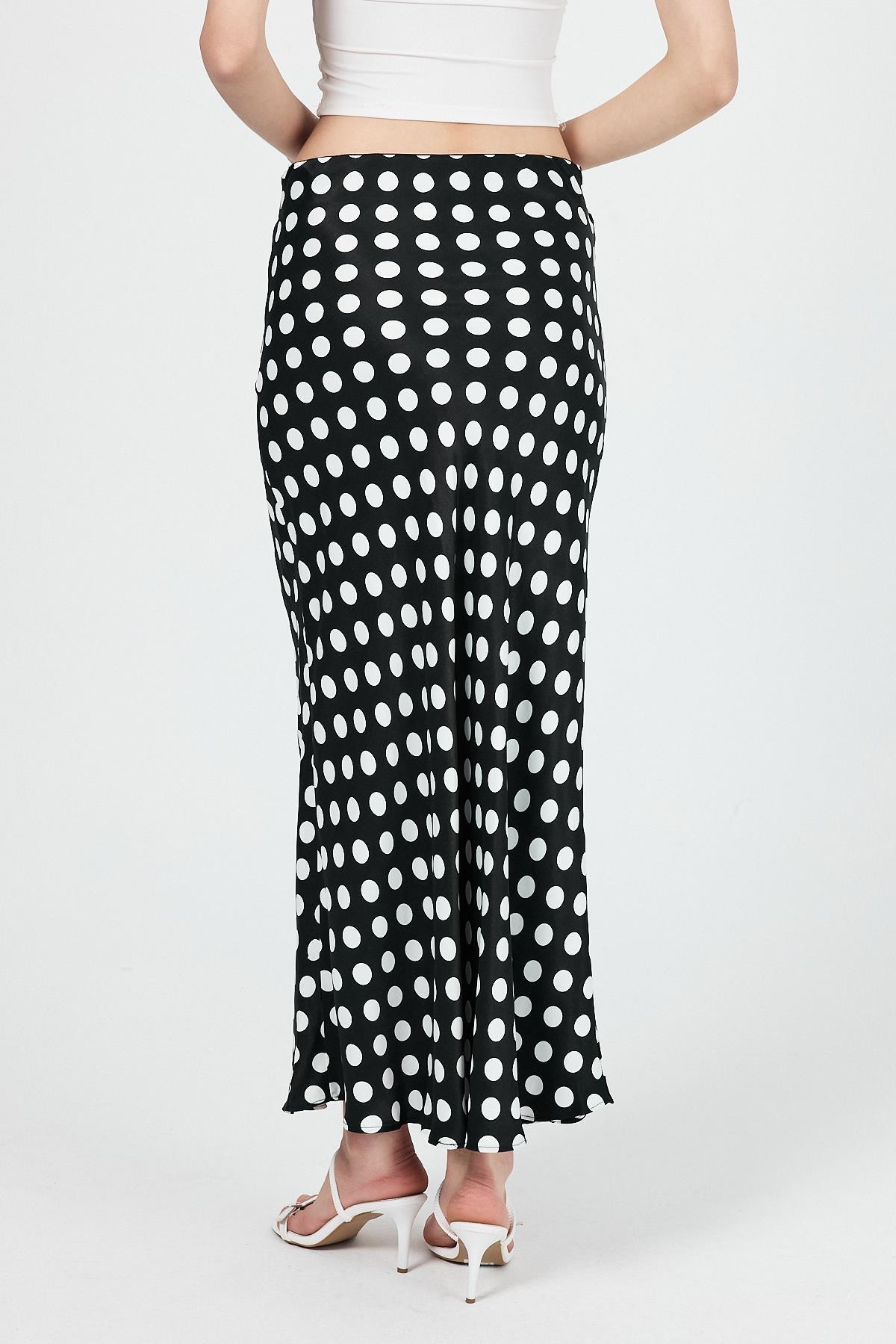 Siyah Puantiye Desen Saten Midi Etek 9416 - 5