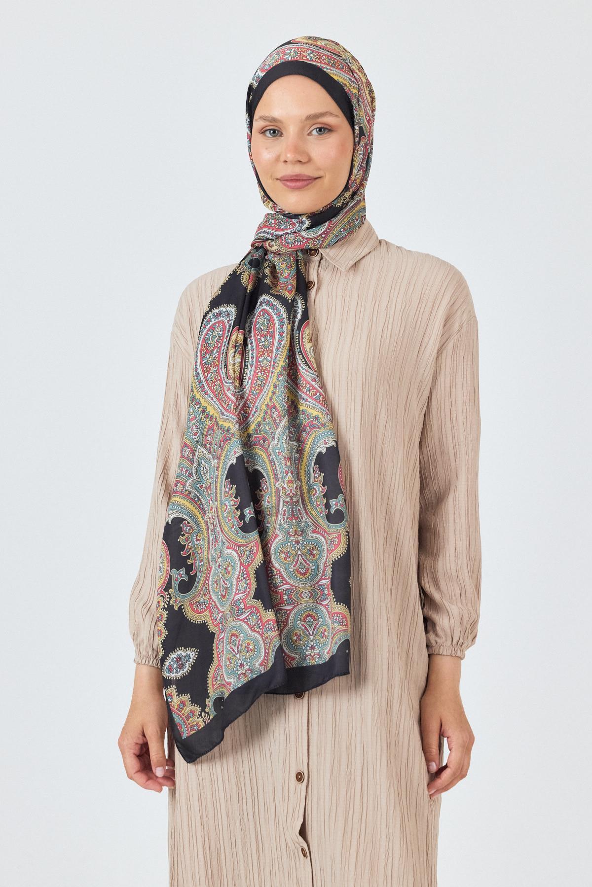 Siyah Retro Desenli Şal 4002 - 5