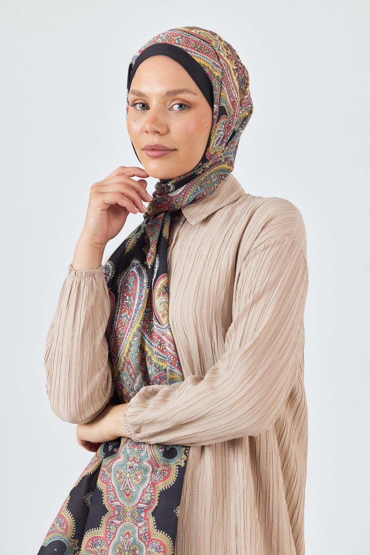 Siyah Retro Desenli Şal 4002 - 7