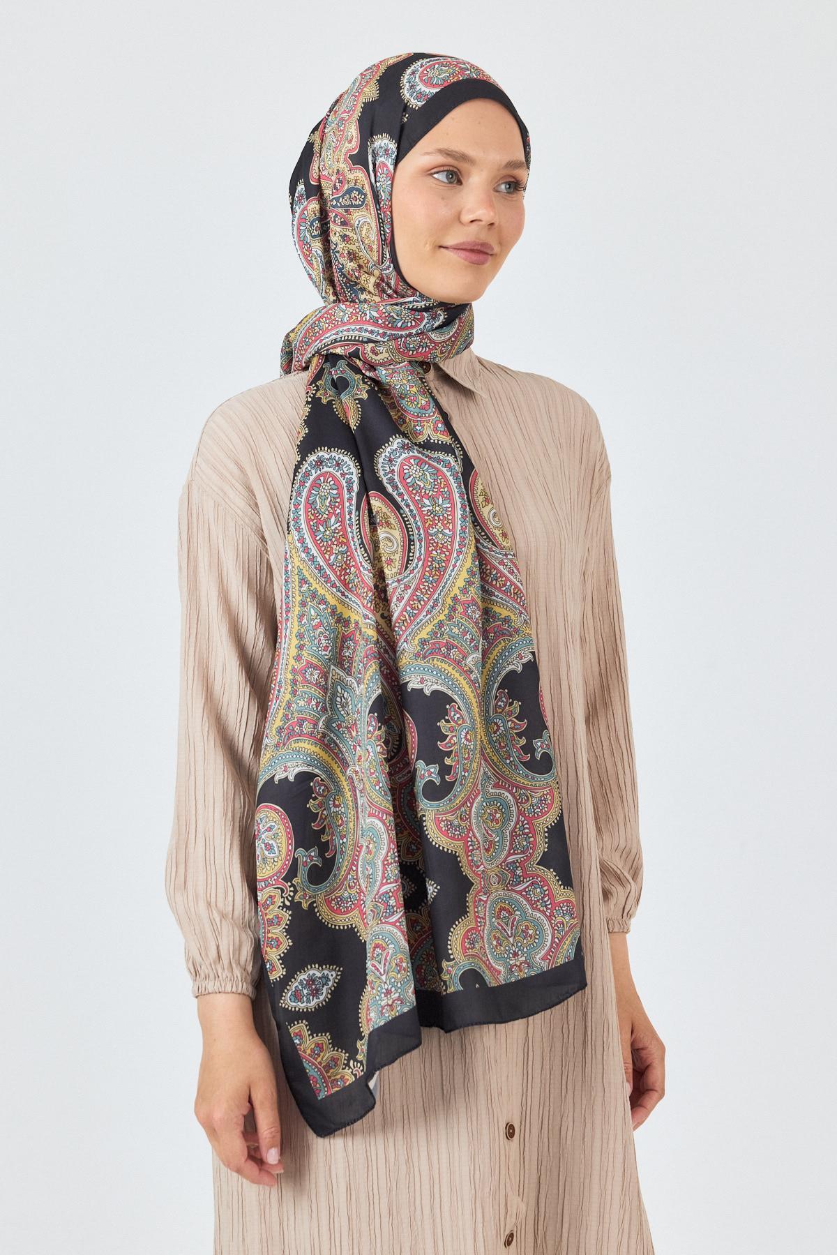 Siyah Retro Desenli Şal 4002 - 1