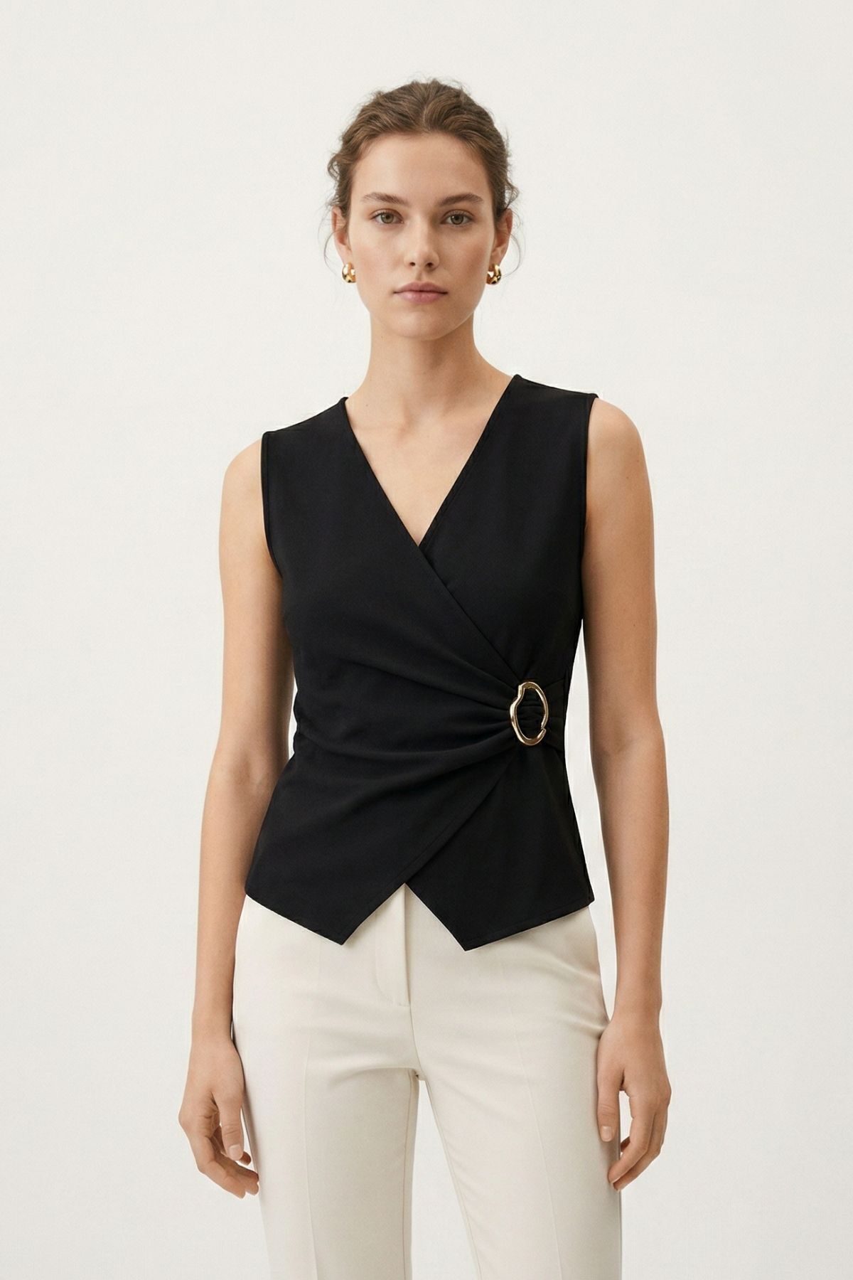 Siyah Sıfır Ko Aksesuarlı Bluz 2303 - RAYS