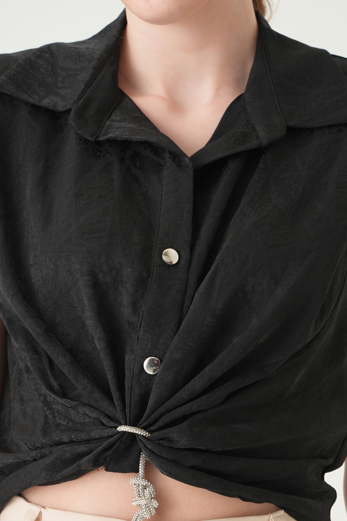 Siyah Sıfır Kol Bağlamalı Gömlek 251166 - RAYS