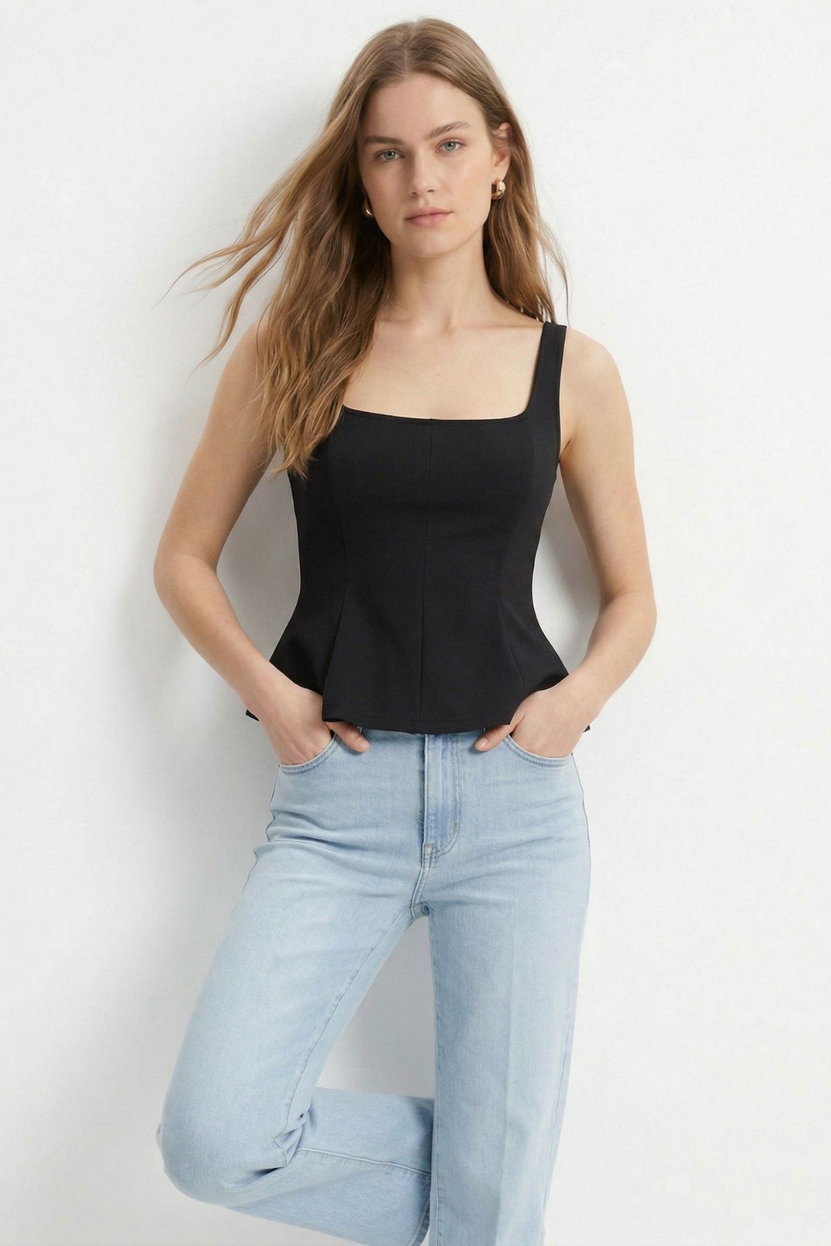 Siyah Sıfır Kol U Yaka Bluz 2786 - RAYS