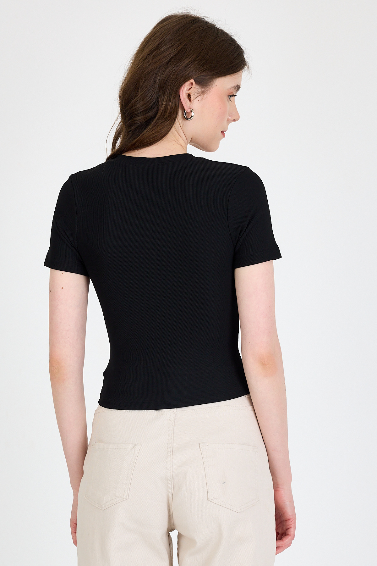 Siyah Taş İşleme Detaylı V Yaka Slim Fit Tişört 0949 - 5