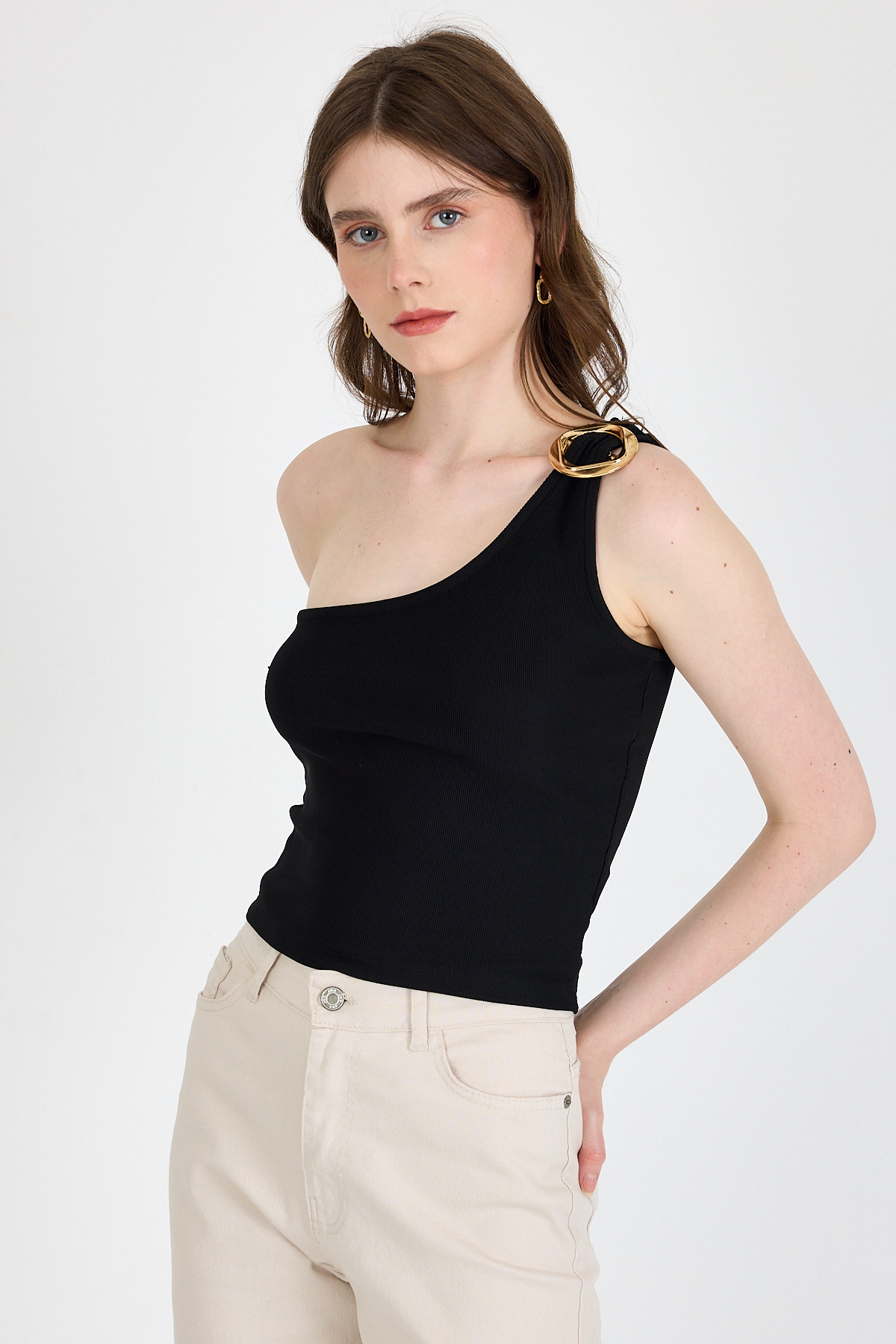 Siyah Toka Detaylı Tek Omuz Bluz 1649 - 1