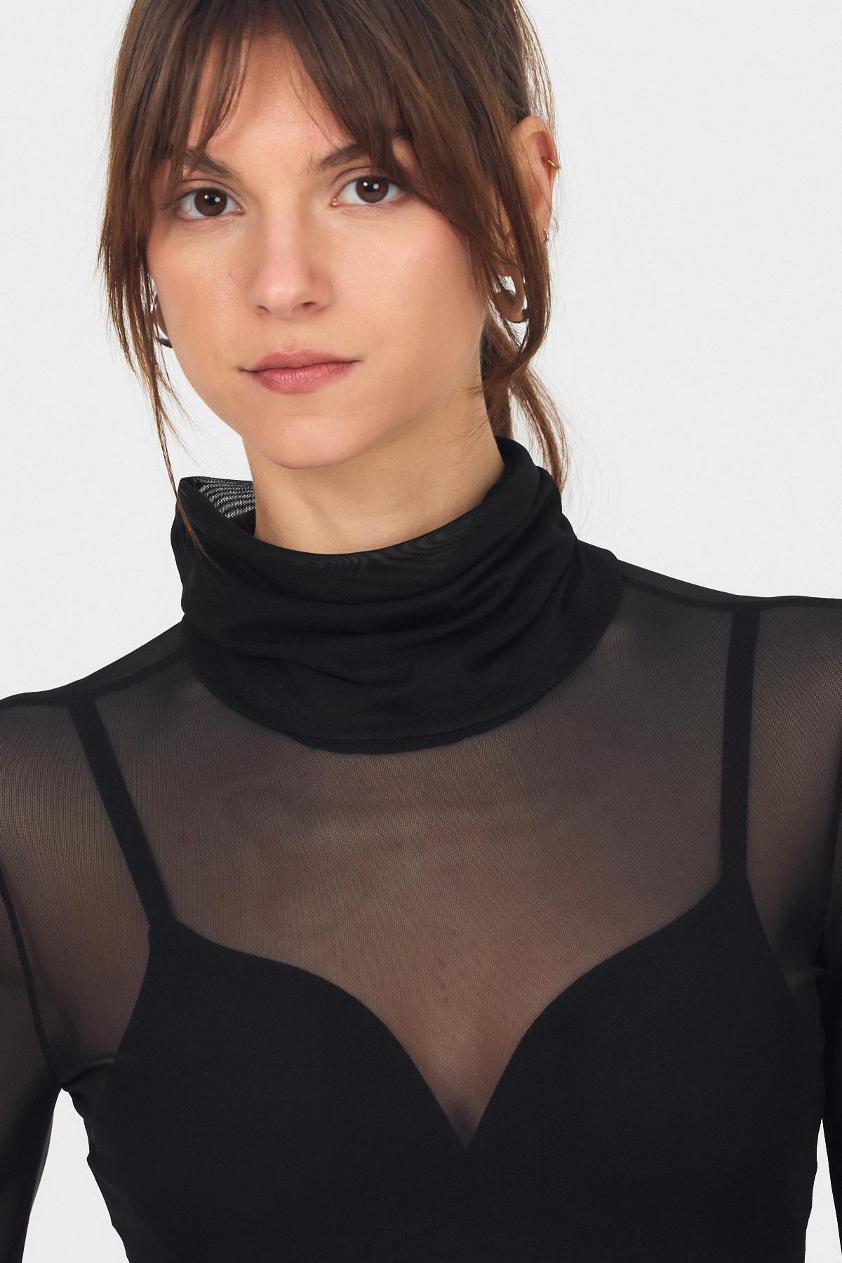 Siyah Transparan Volan Kollu Boğazlı Bluz 6836 - RAYS