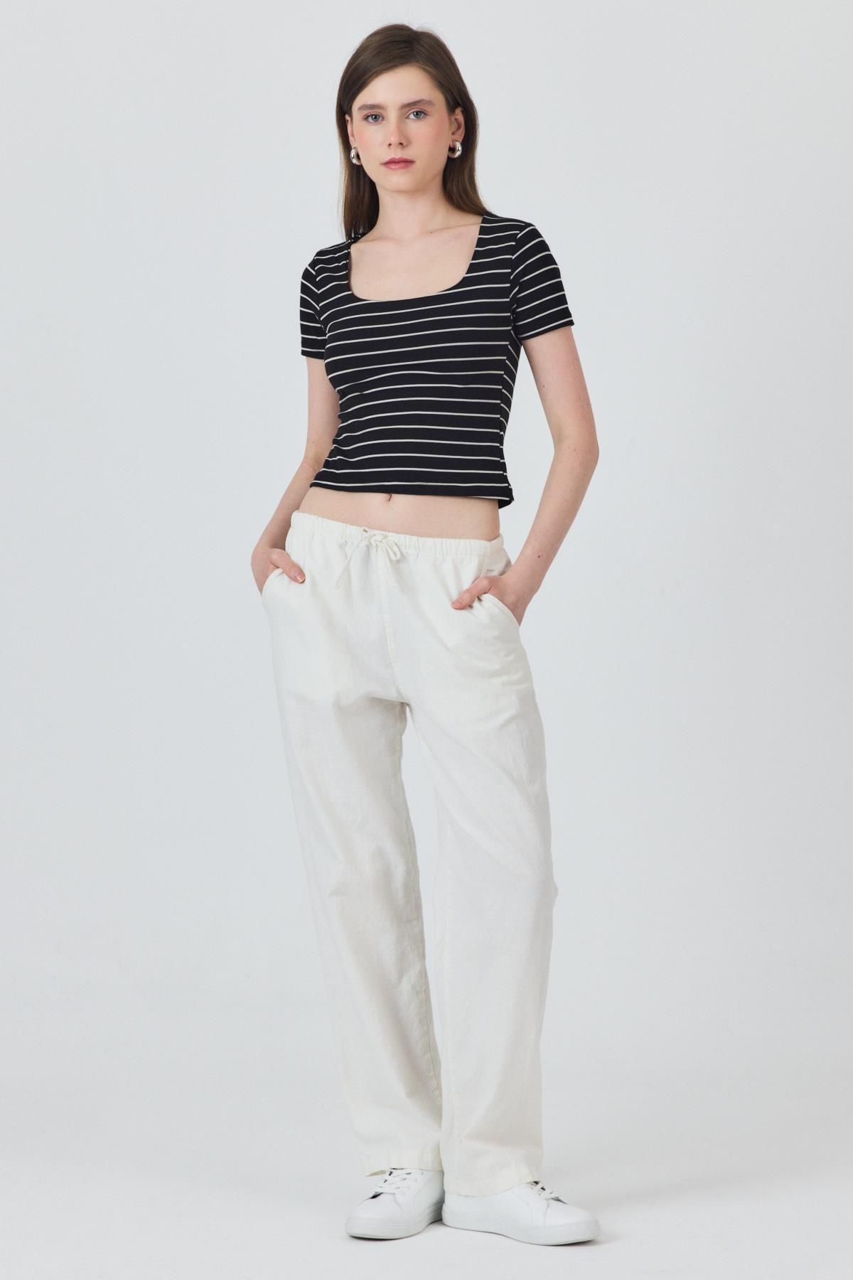 Siyah U Yaka Çizgili Tişört 4016 - RAYS