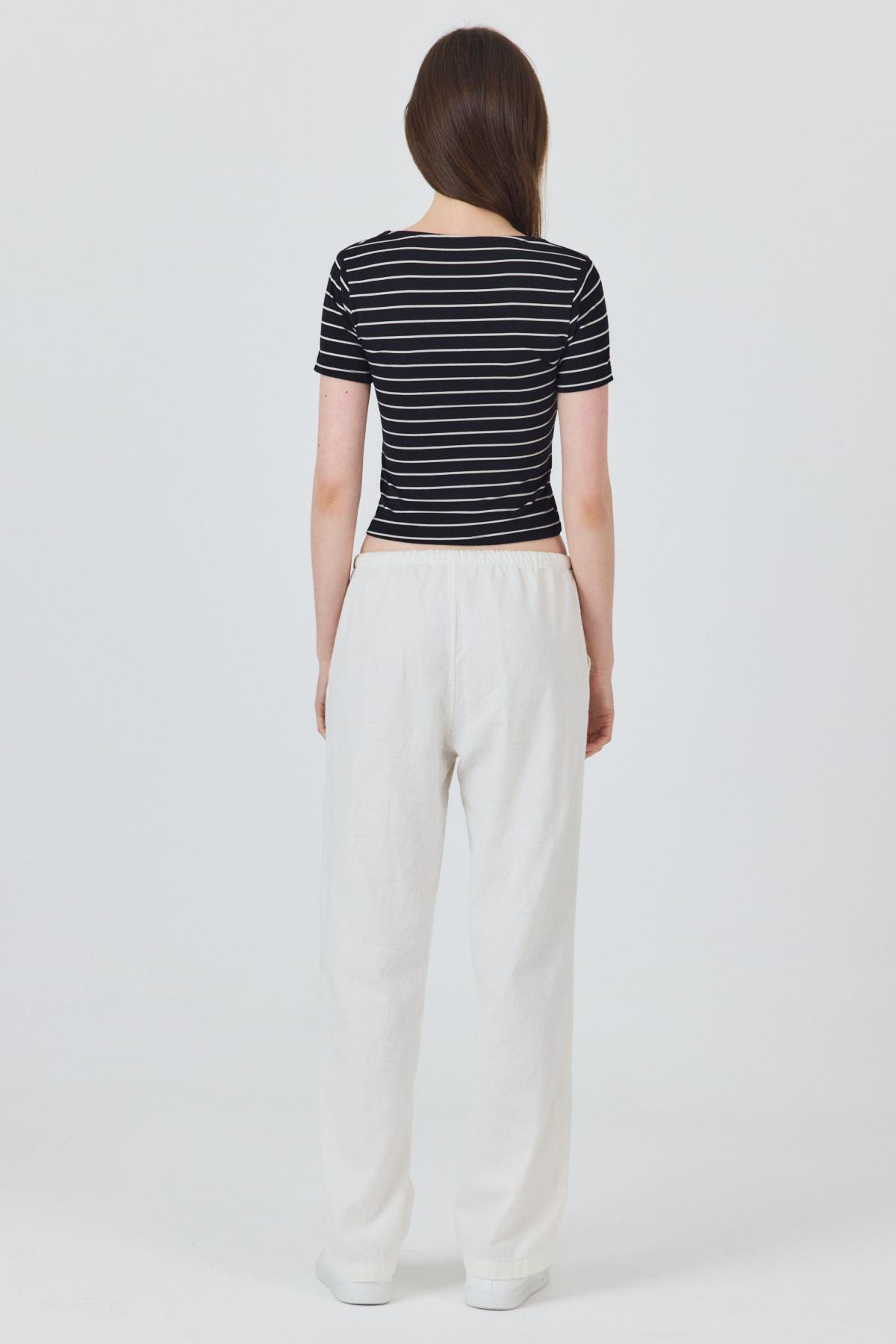 Siyah U Yaka Çizgili Tişört 4016 - 5