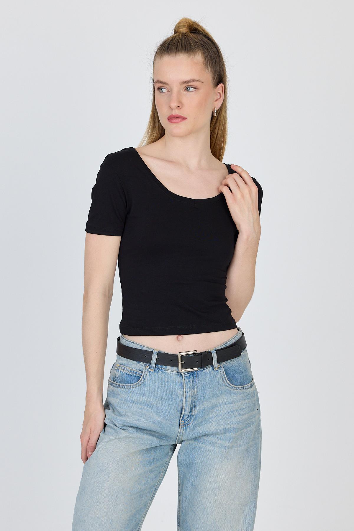 Siyah U Yaka Pamuklu Slim Fit Tişört 9186M - RAYS