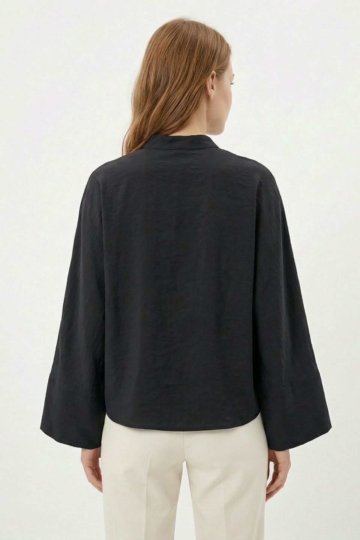 Siyah V Kesim Düğmeli Bluz 8022 - 3