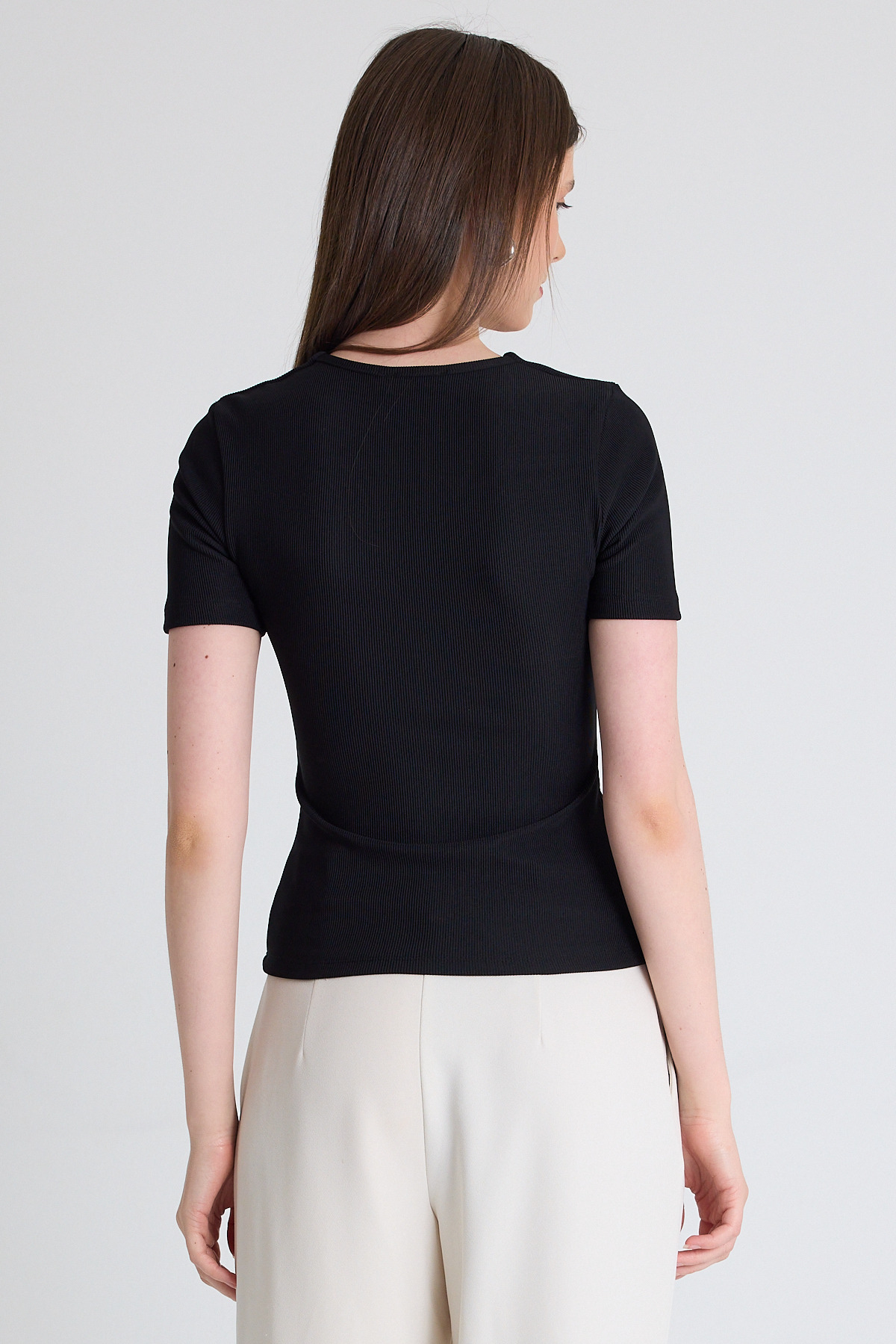 Siyah V Yaka Düğme Detaylı Kısa Kollu Tişört 9205M - 5