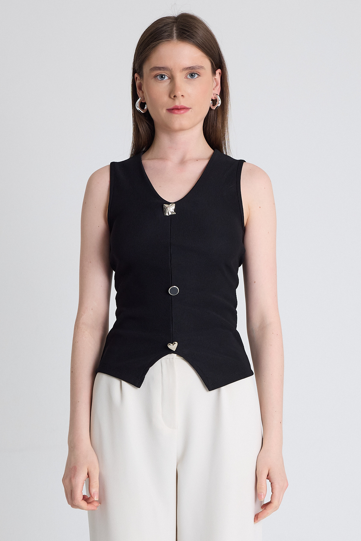 Siyah V Yaka Düğme Detaylı Kolsuz Bluz 9204M - 2