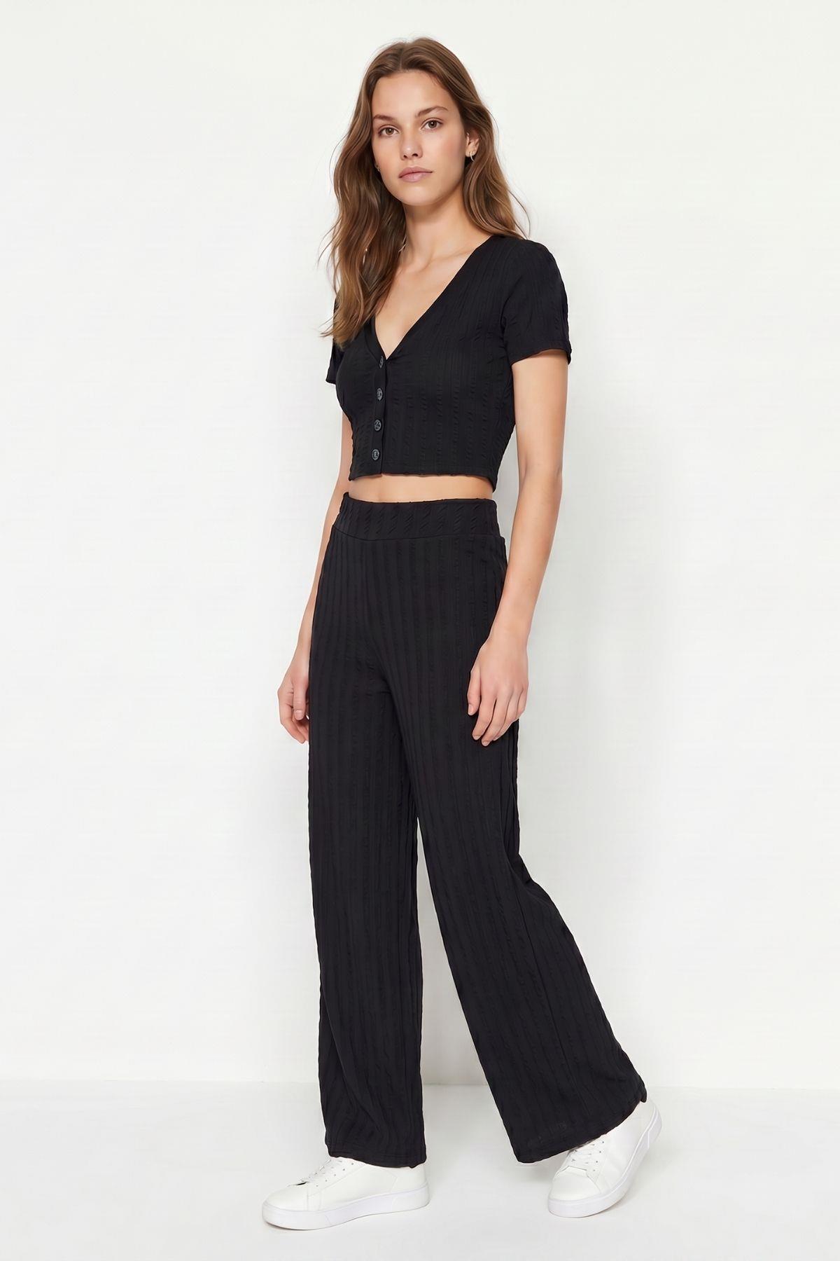 Siyah V Yaka Düğmeli Crop Hırka Pantolon Takım 1025 - RAYS