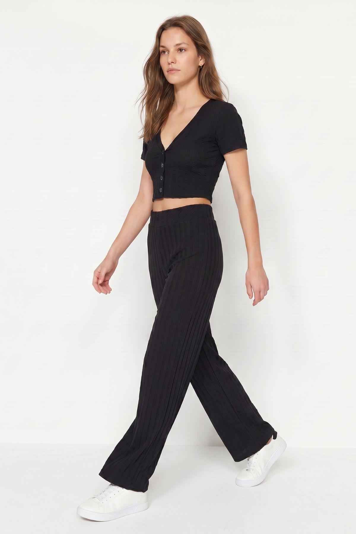 Siyah V Yaka Düğmeli Crop Hırka Pantolon Takım 1025 - RAYS