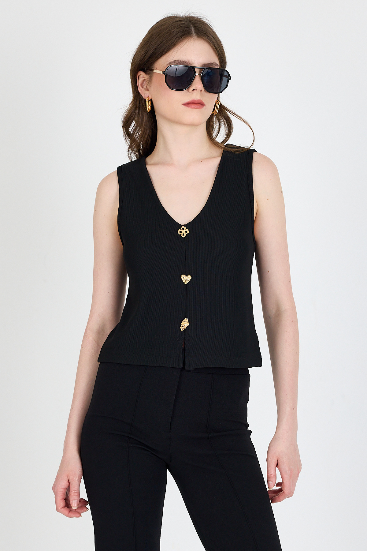 Siyah V Yaka Düğmeli Kolsuz Bluz 019 - RAYS