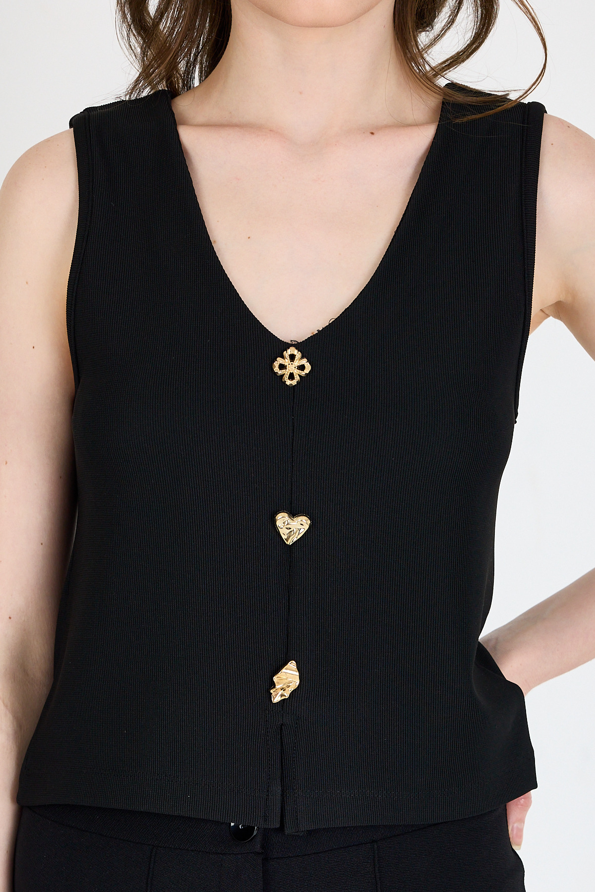 Siyah V Yaka Düğmeli Kolsuz Bluz 019 - RAYS