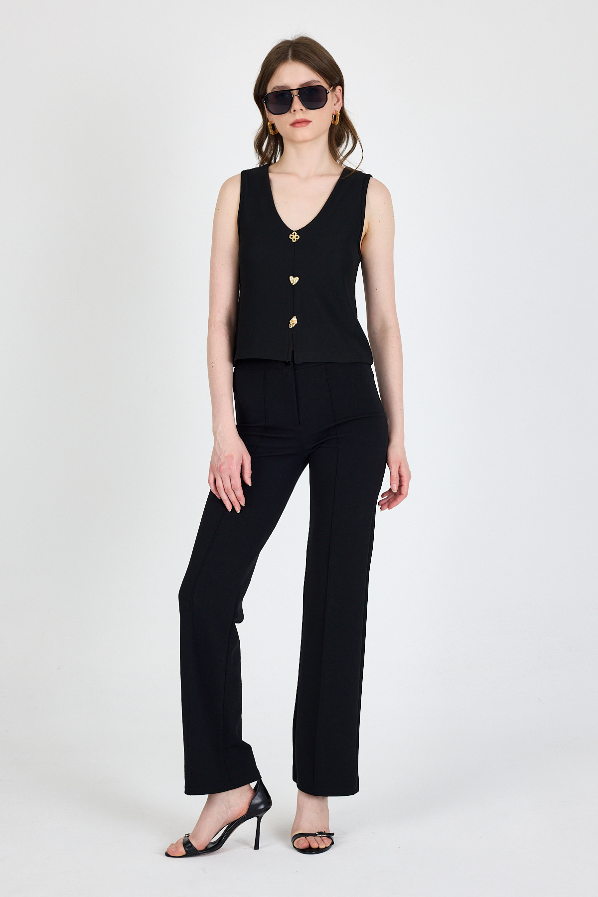 Siyah V Yaka Düğmeli Kolsuz Bluz 019 - 5