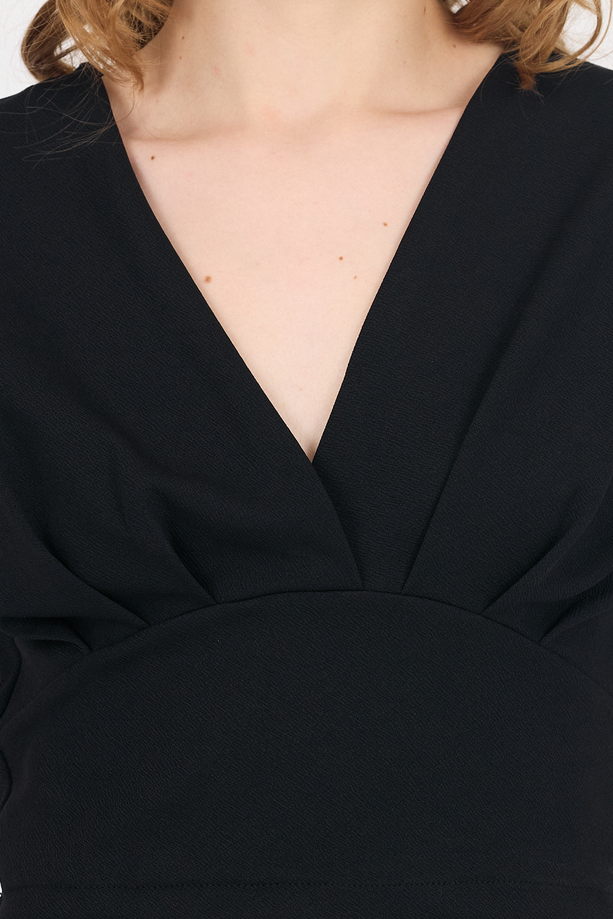 Siyah Vatkalı V Yaka Kruvaze Crop Bluz 4227 - 4